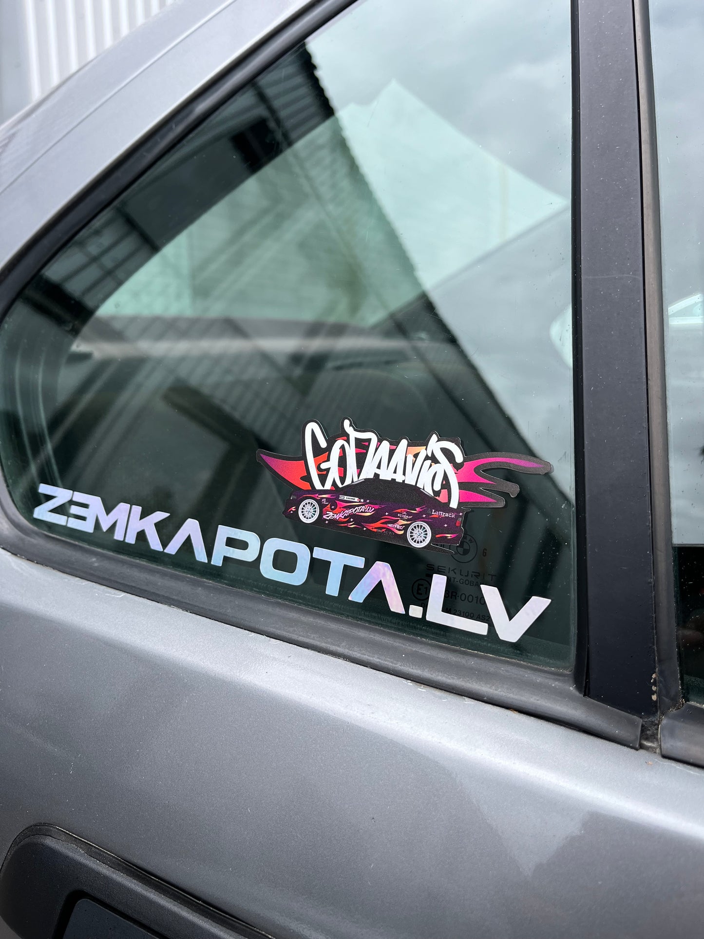 GODAAVIS sticker